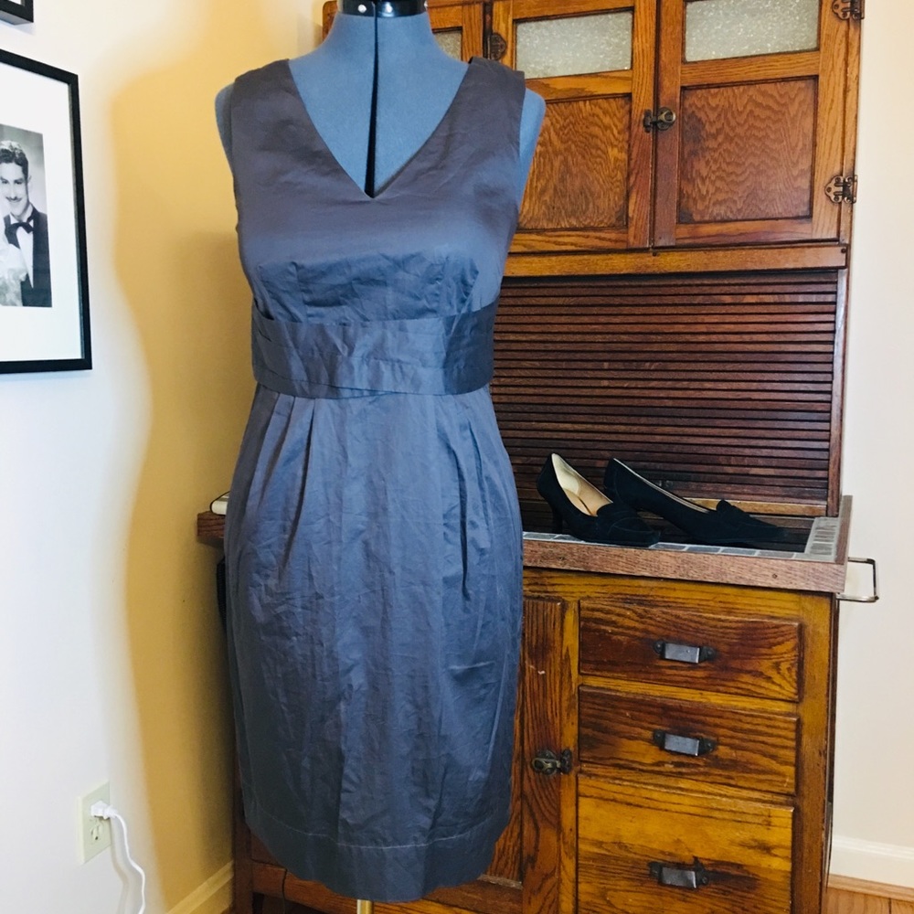 Ann Taylor Loft sz8 no flaws, purple gray silky